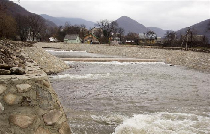 Збитки берегоукріплень  від паводку сягають на Закарпатті 7 мільйонів гривень, - Москаль