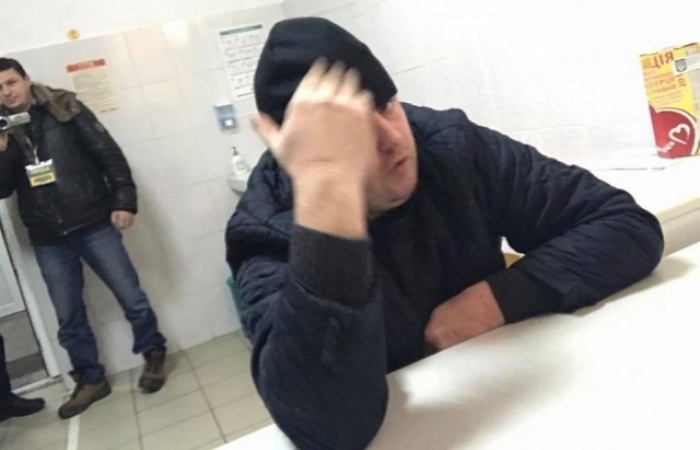 Неадекватний суддя Ротмістренко через суд повертає водійські права