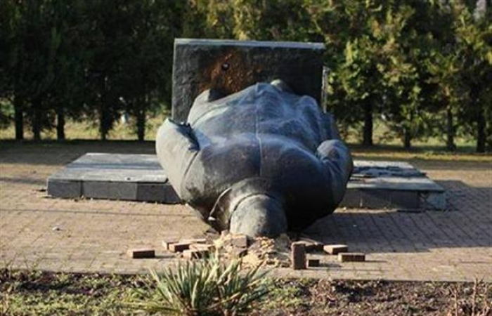 Чопський Ленін пішов з молотка за 250 тисяч гривень