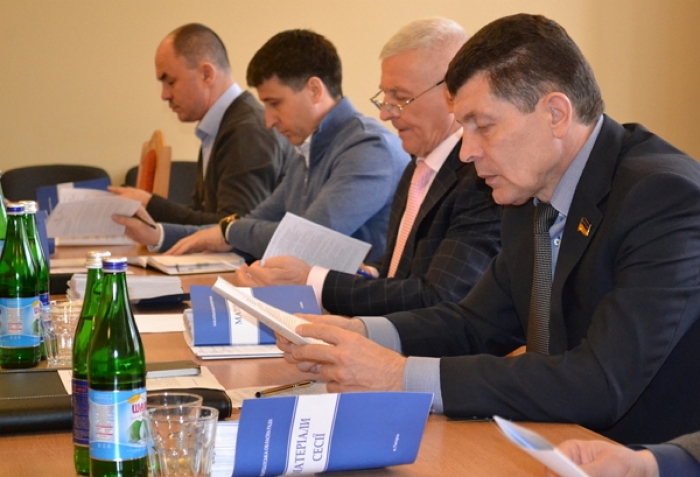 Обранці Закарпаття займалися сьогодні землею, майном та коригуванням крайового бюджету 