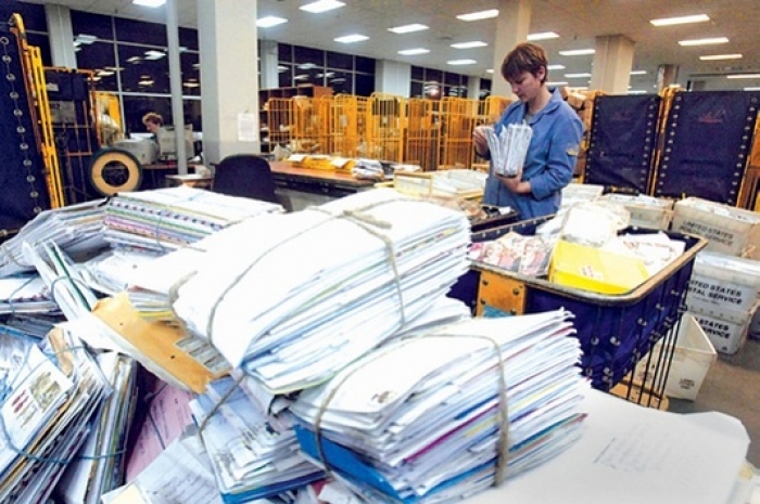 Надсилати "поштових голубів" "Укрпоштою" закарпатцям влетить в копієчку