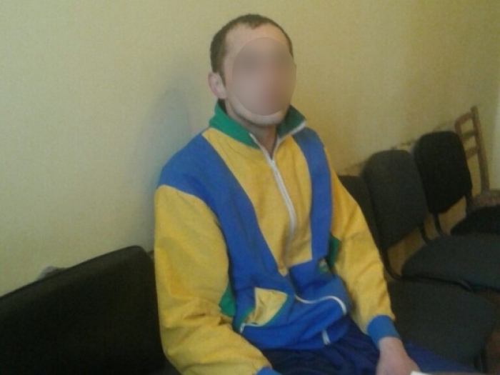 Виноградівець відлупцював продавчиню та викрав 7 тисяч гривень з каси магазину