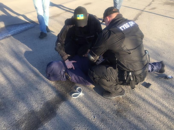 Інформація про 500-доларового митника-хабарника на "Тисі" офіційно підтверджена