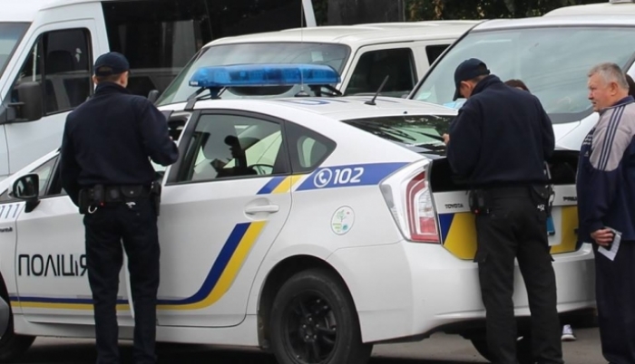 Жезл патрульного поліцейського від сьогодні в Україні вже не працює!