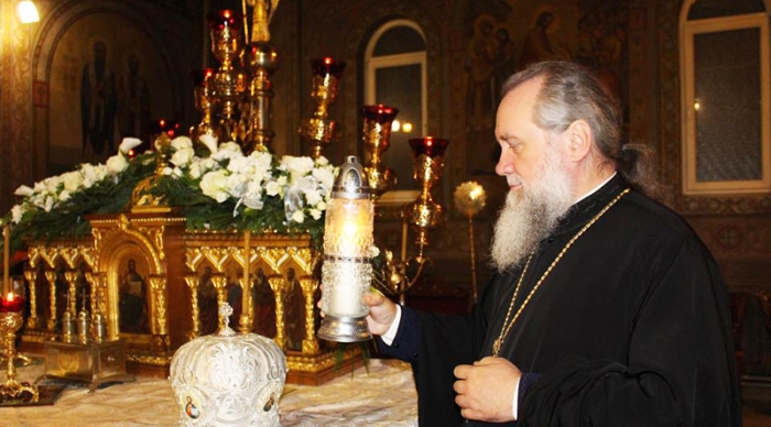 Нічне Великоднє богослужіння в соборі Почаївської ікони Божої Матері в Мукачеві