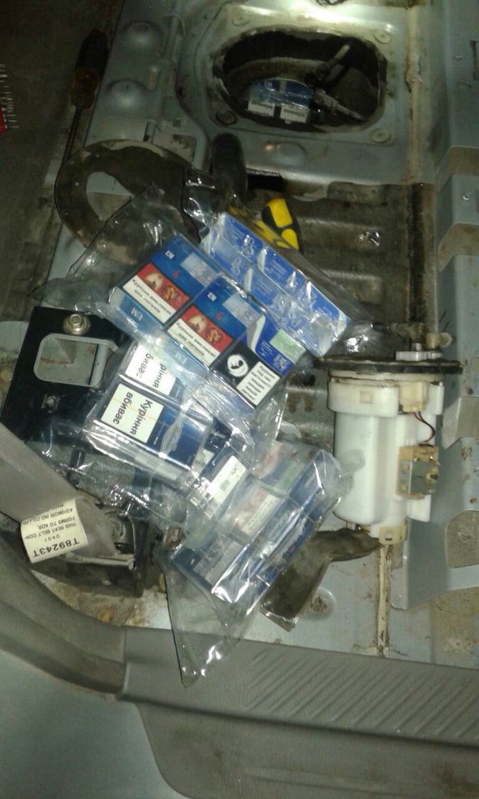 Чи варта шкірка вичинки - вантажівку за цигарки втратив контрабандист на Закарпатському кордоні