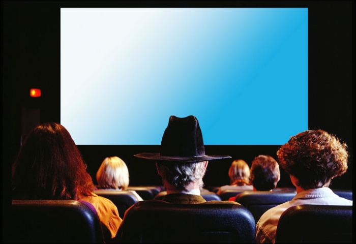 І знову розіграш: хто хоче отримати "шарові" квитки у кіно?