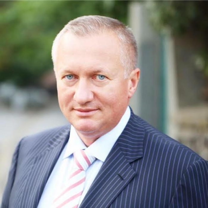 Сьогодні свій День народження відзначає депутат Закарпатської обласної ради, президент ФК "Ужгород", меценат Андрій Андріїв