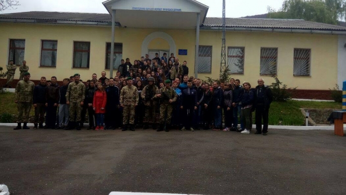 Учнів Перечинського району навчали азам прикордонної служби