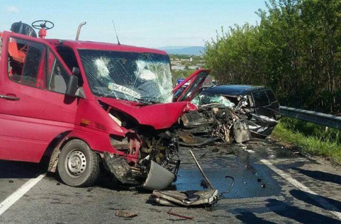 На Ужгородщині трапилась жахлива ДТП – жінка-водій в реанімації