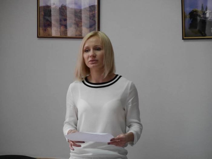 В Ужгороді проведуть конкурси на право оренди встановлених автобусних зупинок–комплексів