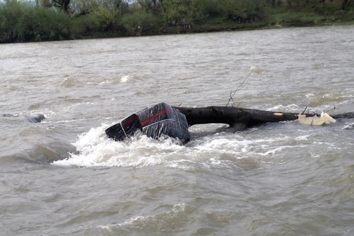 Закарпатські прикордонники побачили в Тисі тіло юного контрабандиста