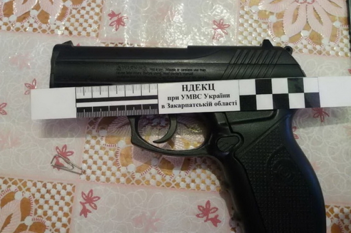 Чорні пістолі полюбляють селяни-горяни Закарпаття!