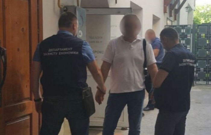 Спільнику закарпатського мера-хабарника з депутатським значком суд призначив заставу в 112 тисяч гривень