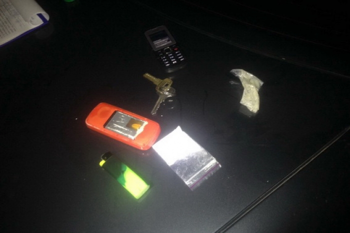 На Берегівщині чоловіка затримали з двома "наркотичними друзями": креатином і первентином