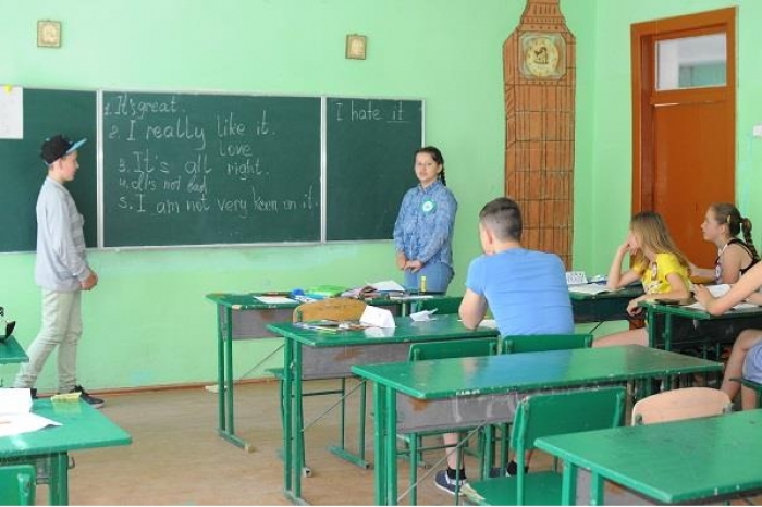 Дитячі літні мовні табори з успіхом працюють на Закарпатті 