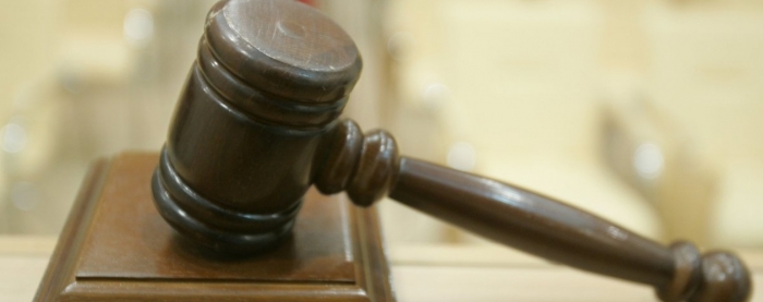 Як двоє друзів разом хуліганили, за що під домашній арешт і потрапили...