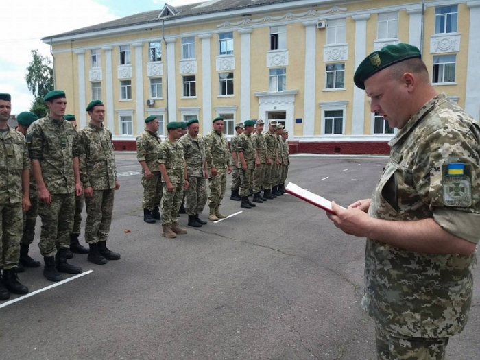 Чопські прикордонних вшанували полеглих, але не забутих воїнів у "зелених кашкетах" у зоні АТО...