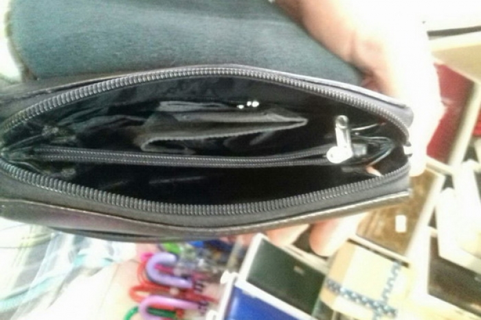 Мукачівські поліцейські затримали зловмисника, який з чужого помешкання викрав сумку