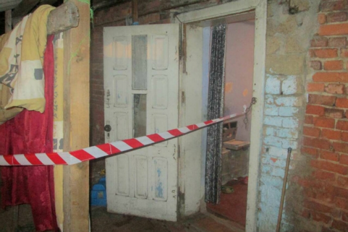 У Мукачеві чоловік через ревнощі задушив свою співмешканку