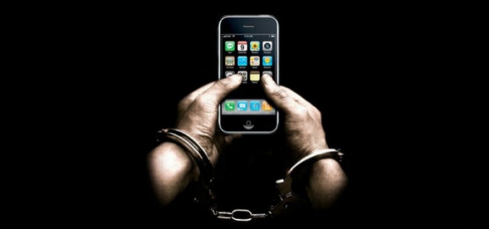 Поліція Мукачева розшукала чоловіка, який підозрюється в крадіжці телефону