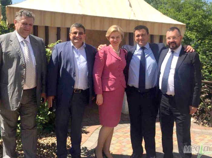 Закарпатські студенти можуть проходити практику в дипломатичних установах та МЗС України