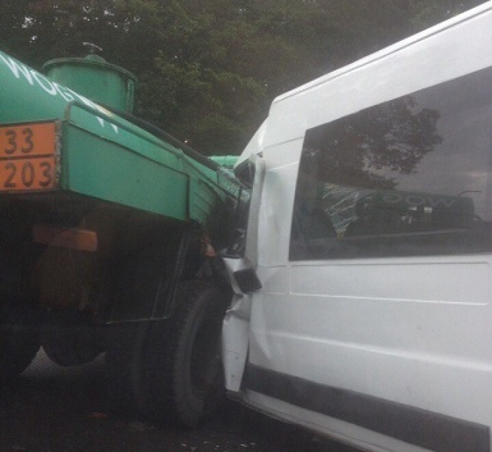 Двоє дітей постраждали у жахливій ДТП за участі "мікрика" в сусідів Закарпаття