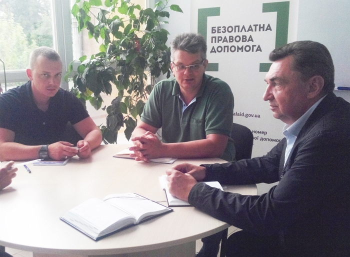 На Закарпатті заопікувалися створенням опитувальника для шукачів притулку в Україні