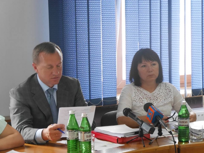 Двосторонній рух запроваджують на капітально відремонтованій вулиці Заньковецької в Ужгороді