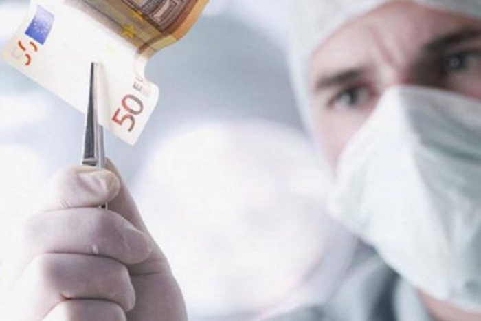 Закарпатські лікарні зобов’язали звітувати за зібрані через благодійні фонди внески