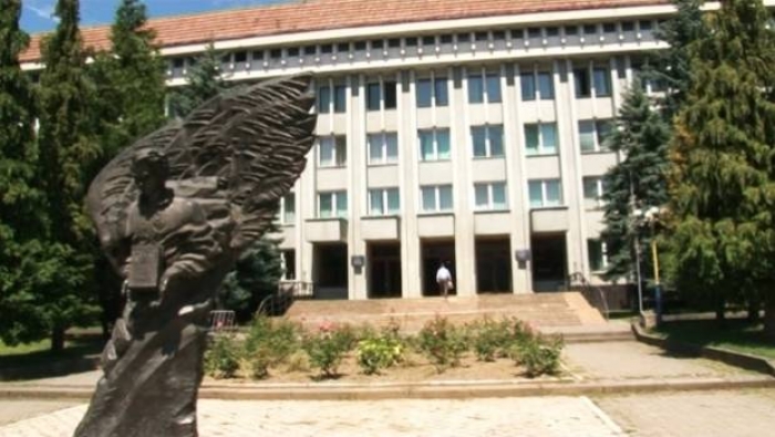 Одну з гірських райрад Закарпаття сьогодні "обезголовили"