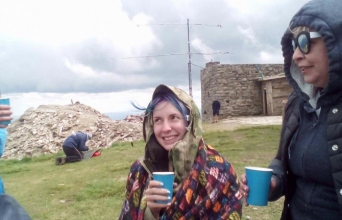 Легендарна волонтерка на інвалідному візку підкорила Піп Іван