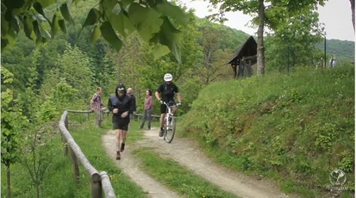 Марафонець із Закарпаття  публікує відеозйомку своїх подорожей