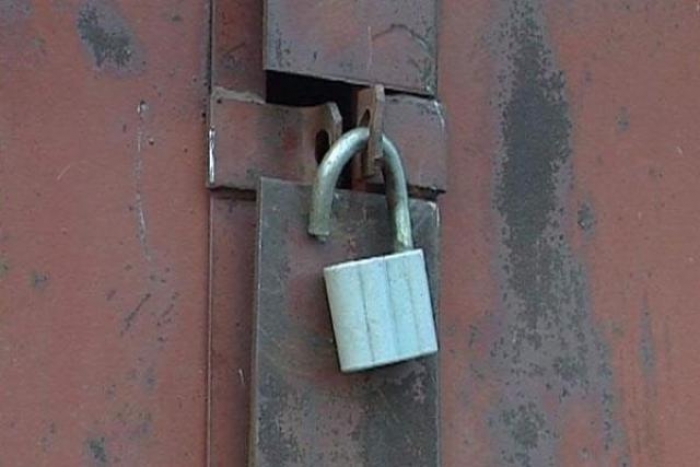 Четверо мукачівців "обчистили" гараж місцевого жителя