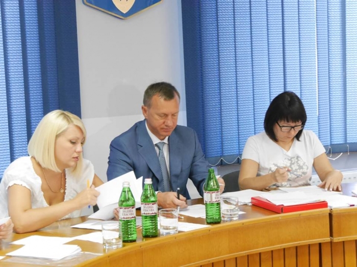 В Ужгороді знесуть 130 об’єктів зовнішньої реклами – затвердили список