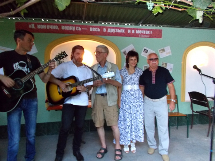 Опальний співак часів Брєжнєва "зустрівся" з бардами міста над Латорицею