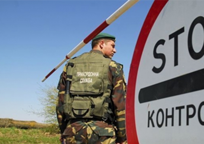 У сусідів Закарпаття "зелені кашкети" затримали трьох осіб, розшукуваних Нацполіцією