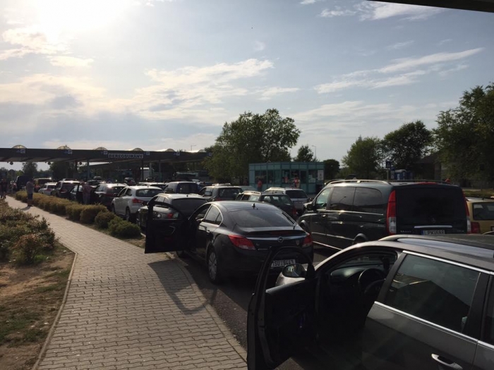 І знову про автозатори на кордоні Закарпаття з Євросоюзом