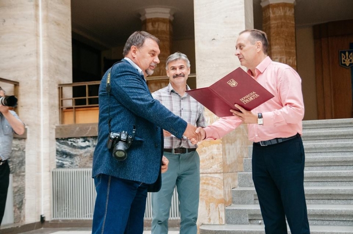 Сто творчих карбів закарпатських фотохудожників