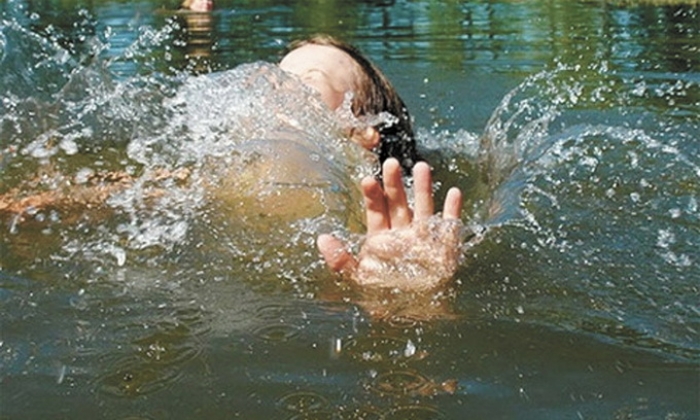 Трагедія на Закарпатті. Двох із 3-х дітей витягнути живими з Тиси не вдалося...