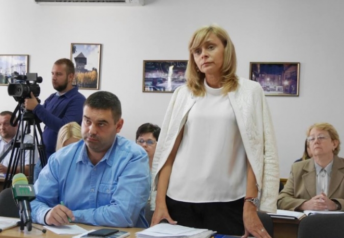 На площі Поштовій сьогодні розглядали гаражні проблеми та заяви на приватизацію житла від городян