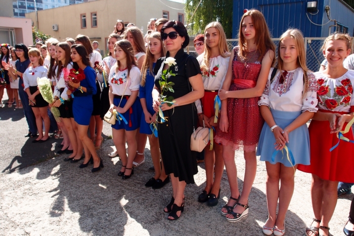 День Знань святкують і школи естетичного виховання та культурно-мистецькі виші Закарпаття