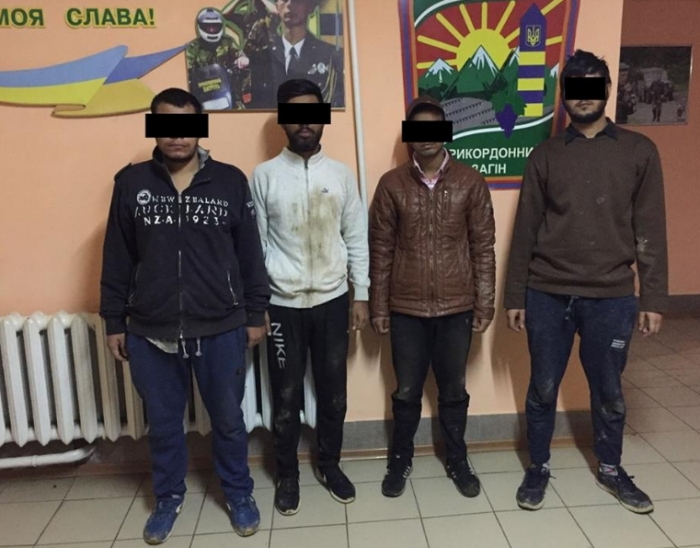 "Кольоровий квартет" затримали стражі кордону разом із полісменами Закарпаття...