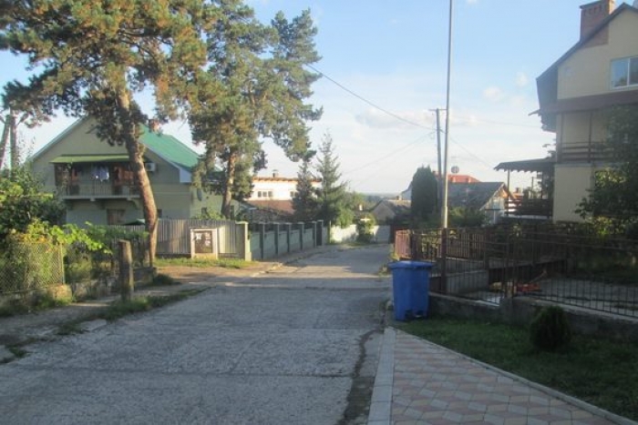 "Розстріл" тихої вулиці влаштував озброєний рушницею ужгородець "під шафе"