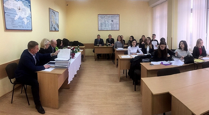 Роботодавці Закарпаття відвідали публічний захист дипломних робіт магістрантів економічного факультету УжНУ