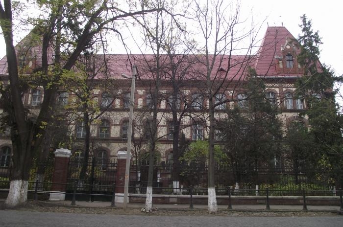 Що то за закарпатська школа, де немає Василя?...