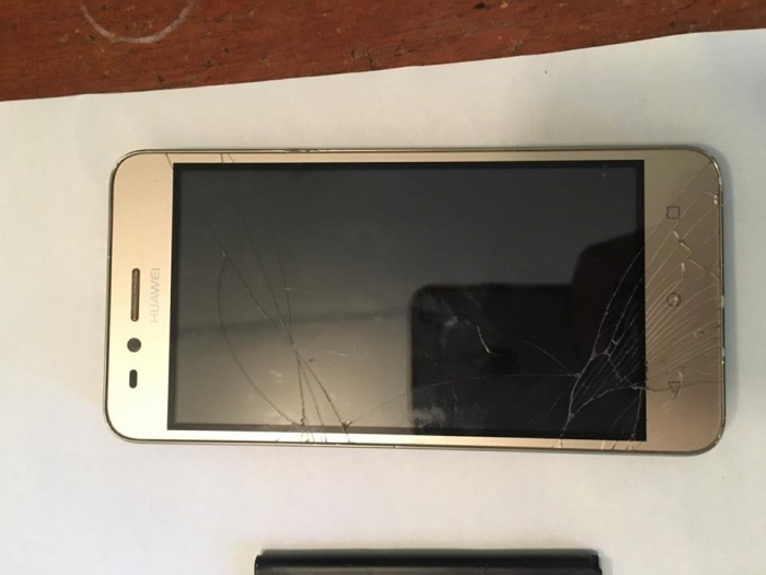 Мукачівець поцупив зі столика в кафе телефон вартістю у 2 тисячі гривень