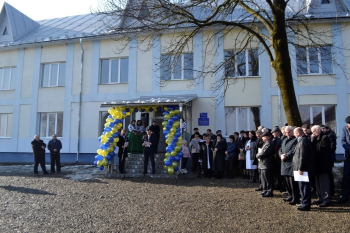 На Закарпатті відкрили лікарню, яку з перервами будували майже сорок років!