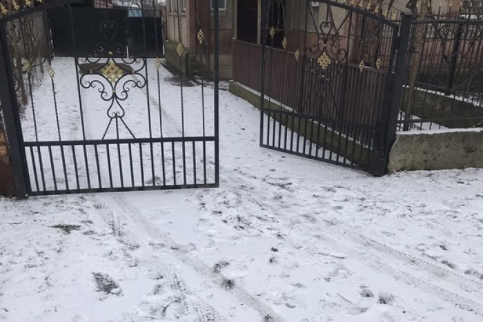 Крадії на Ужгородщині використали забутий ключ у замку запалювання, і викрали автівку