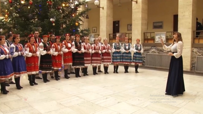 Закарпатський народний хор привітав краян із зимовими святами